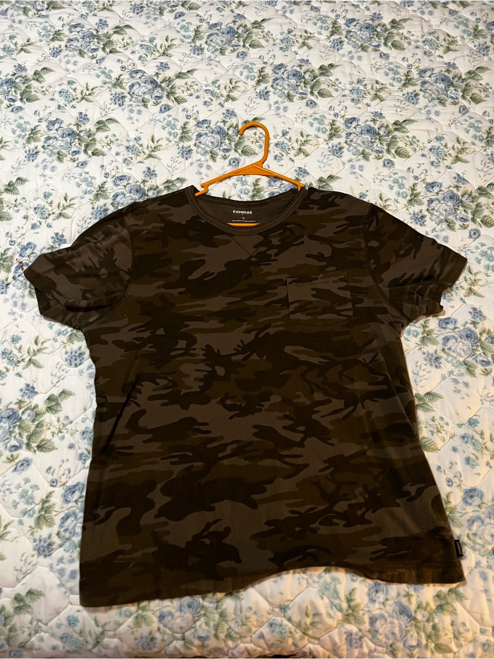Express Men's Dark Olive Camouflage Pocket Tee